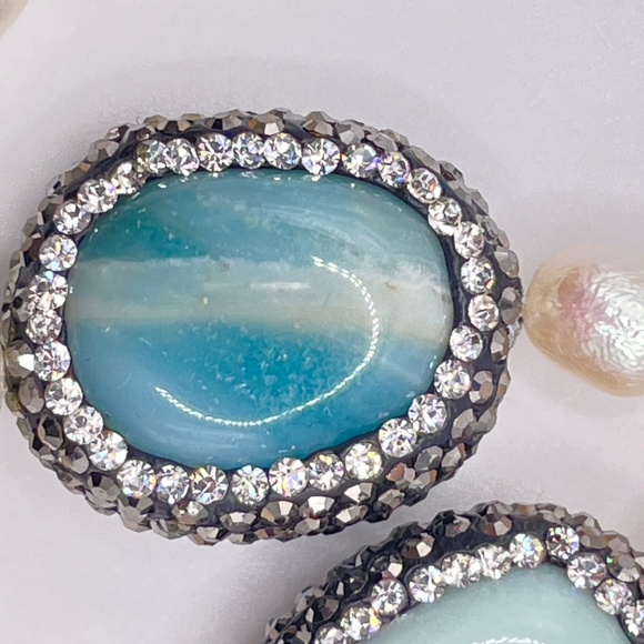 Iris & Lily London New Freshwater Pearl Gemstone Rhinestone Long Necklace - Picture 7 of 16